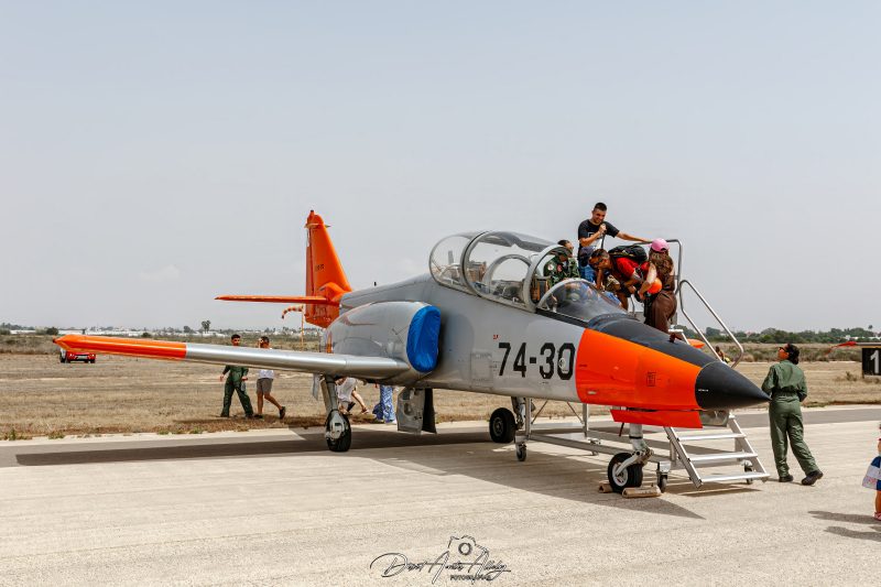 Aire 25 - 40 Aniversario de la Patrulla Águila