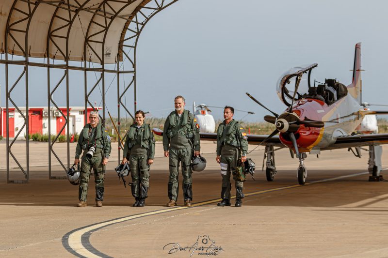 Aire 25 - 40 Aniversario de la Patrulla Águila