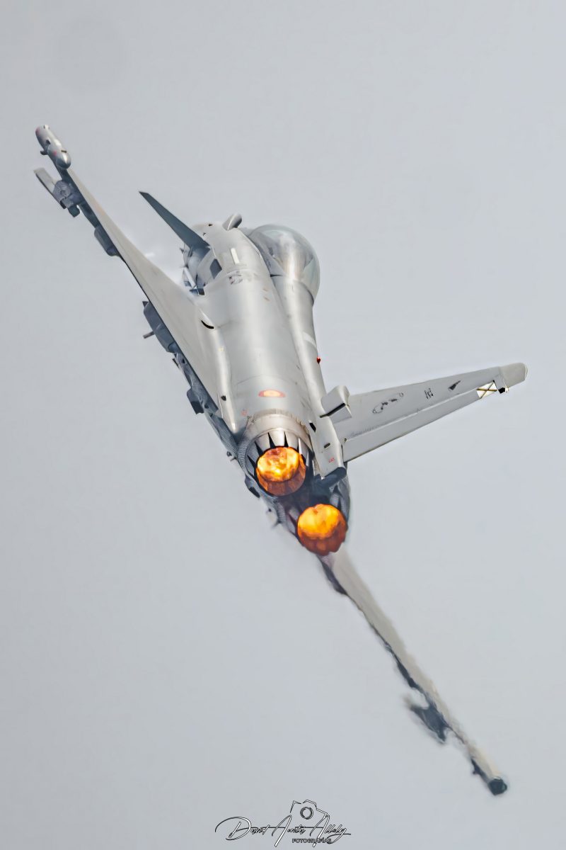 Aire 25 - 40 Aniversario de la Patrulla Águila