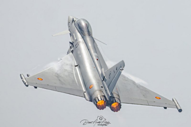 Aire 25 - 40 Aniversario de la Patrulla Águila