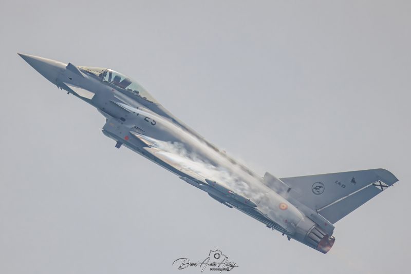 Aire 25 - 40 Aniversario de la Patrulla Águila