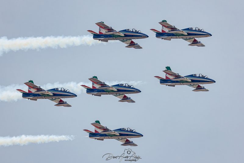 Aire 25 - 40 Aniversario de la Patrulla Águila