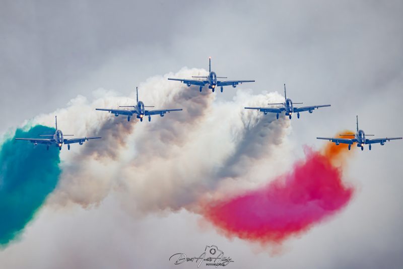Aire 25 - 40 Aniversario de la Patrulla Águila