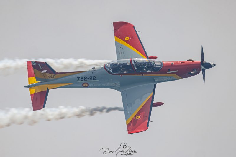 Aire 25 - 40 Aniversario de la Patrulla Águila