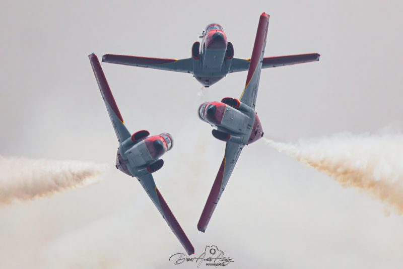 Aire 25 - 40 Aniversario de la Patrulla Águila