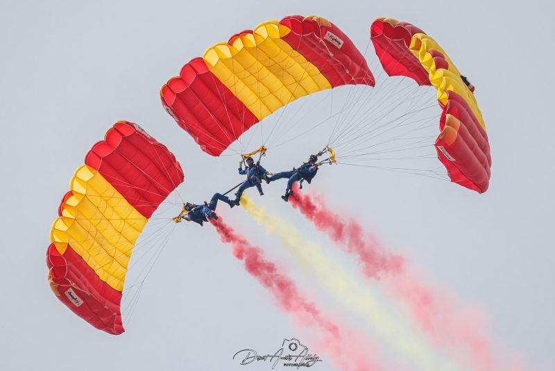 Aire 25 - 40 Aniversario de la Patrulla Águila