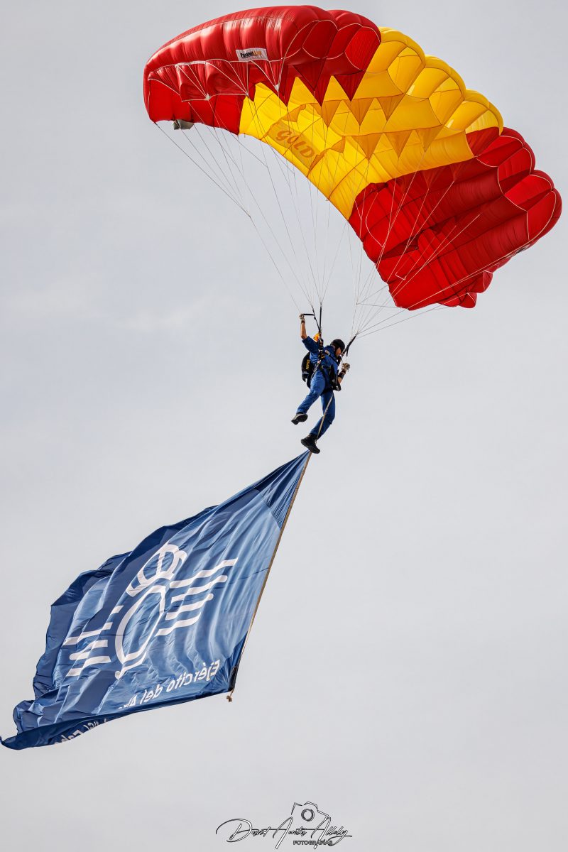 Aire 25 - 40 Aniversario de la Patrulla Águila