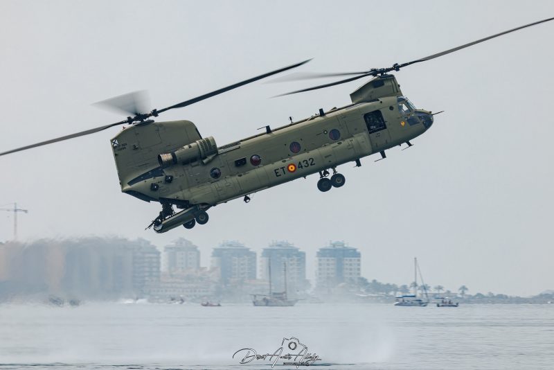 Aire 25 - 40 Aniversario de la Patrulla Águila