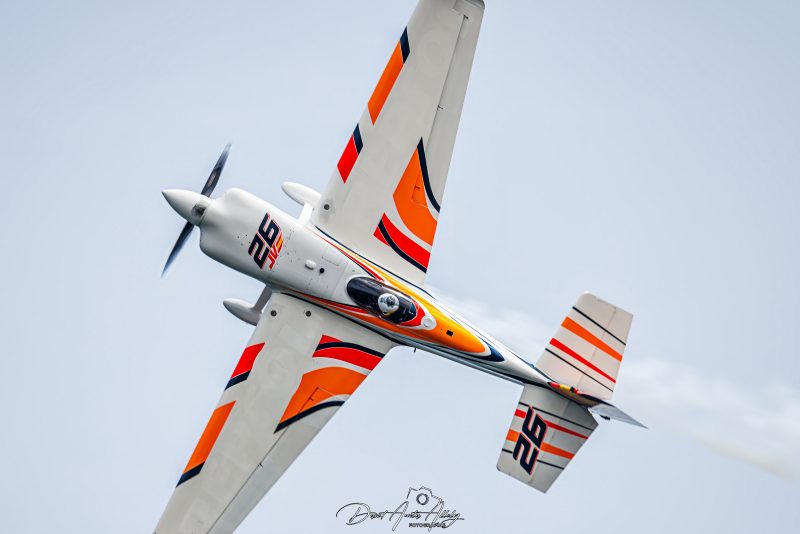 Aire 25 - 40 Aniversario de la Patrulla Águila