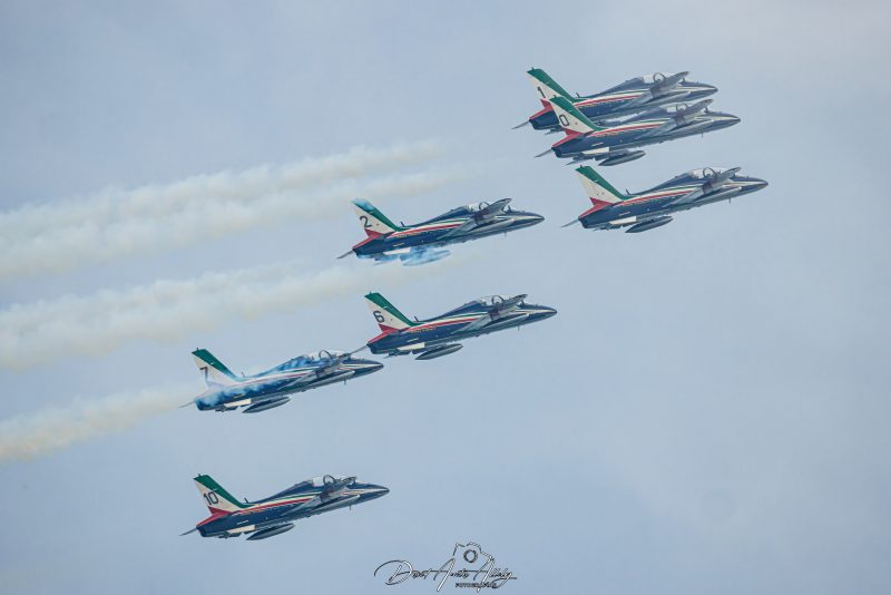 Aire 25 - 40 Aniversario de la Patrulla Águila