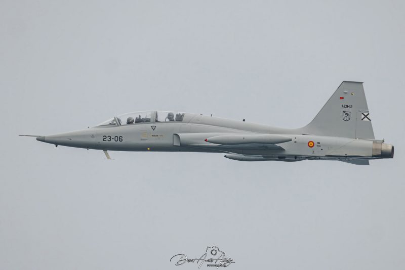 Aire 25 - 40 Aniversario de la Patrulla Águila