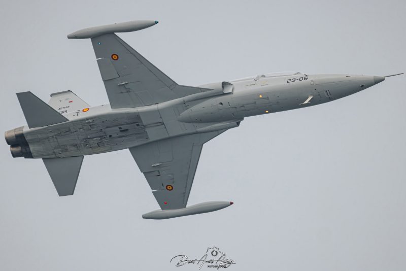 Aire 25 - 40 Aniversario de la Patrulla Águila