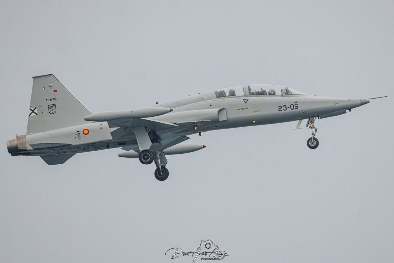 Aire 25 - 40 Aniversario de la Patrulla Águila