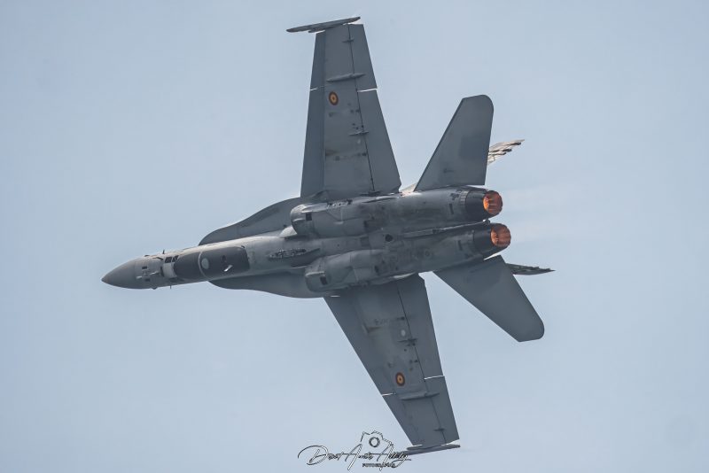 Aire 25 - 40 Aniversario de la Patrulla Águila