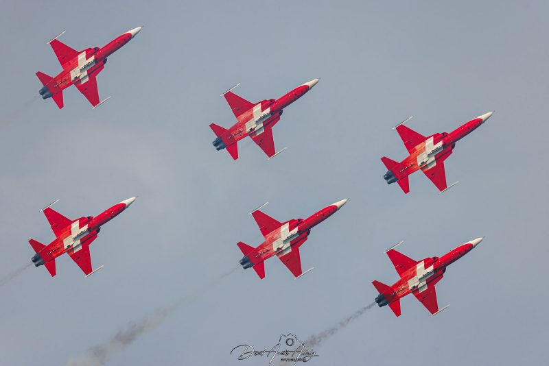 Aire 25 - 40 Aniversario de la Patrulla Águila