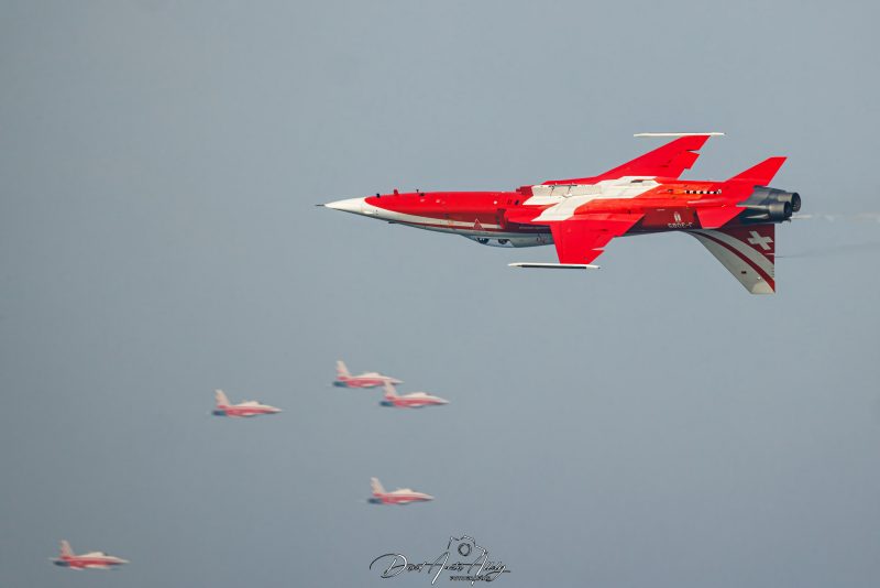Aire 25 - 40 Aniversario de la Patrulla Águila